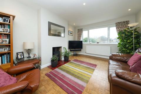 2 bedroom maisonette for sale, Chamberlain Way, Pinner HA5