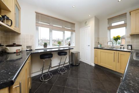 2 bedroom maisonette for sale, Chamberlain Way, Pinner HA5