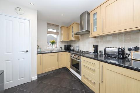 2 bedroom maisonette for sale, Chamberlain Way, Pinner HA5