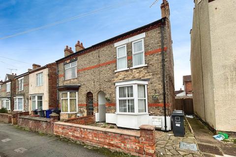 3 bedroom semi-detached house for sale, Nelson Street , Gainsborough