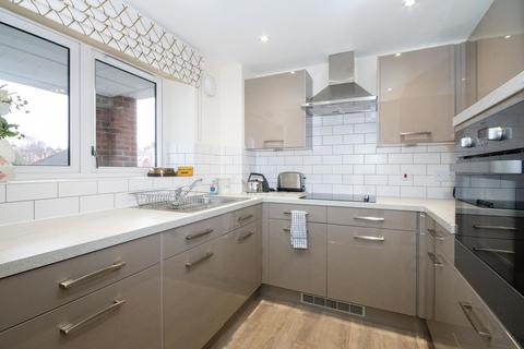 1 bedroom property for sale, Heath Lodge, Pinner HA5