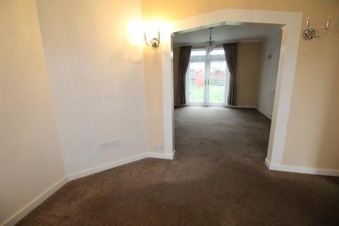 3 bedroom terraced house to rent, Verney Road, Dagenham RM9