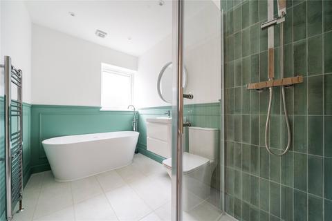 52 Commonfields, West End, Woking, GU24 9JA