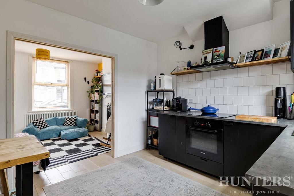 8 Halefield Road N17 9 XR-13.jpg