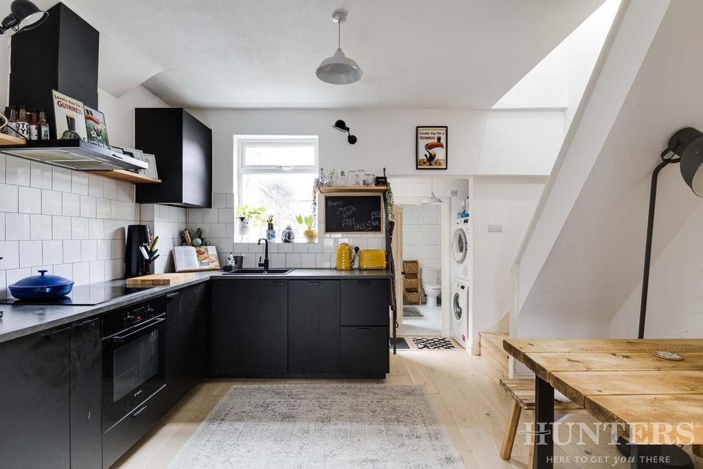 8 Halefield Road N17 9 XR-09.jpg