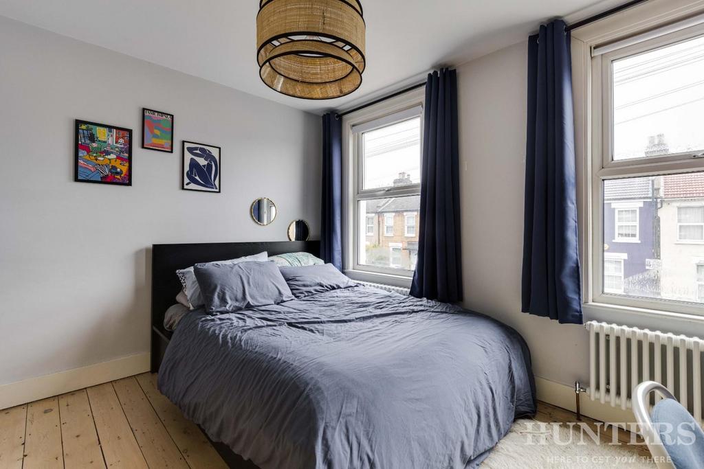 8 Halefield Road N17 9 XR-02.jpg