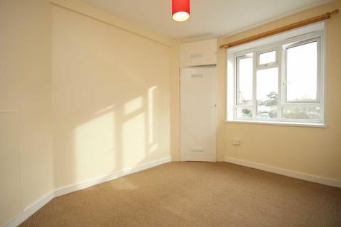 1 bedroom flat to rent, Tulse Hill, London SW2