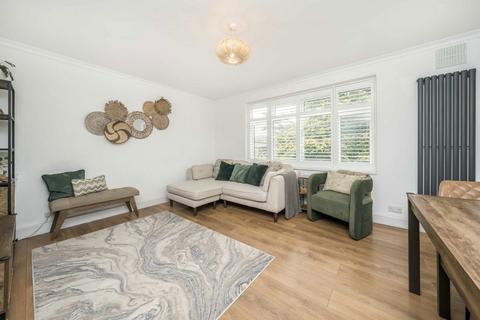 2 bedroom flat to rent, Hampton Road, Twickenham TW2