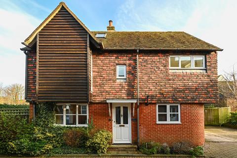 2 bedroom detached house for sale, Forge Mews, Rye, East Sussex TN31 7DD