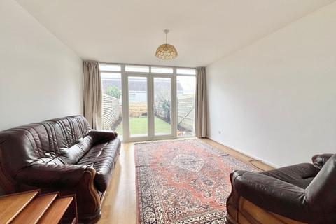 2 bedroom end of terrace house to rent, Alpine Close , Park Hill