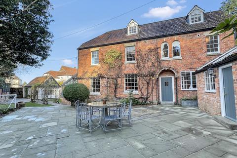 4 bedroom detached house for sale, Alfred Street, Westbury