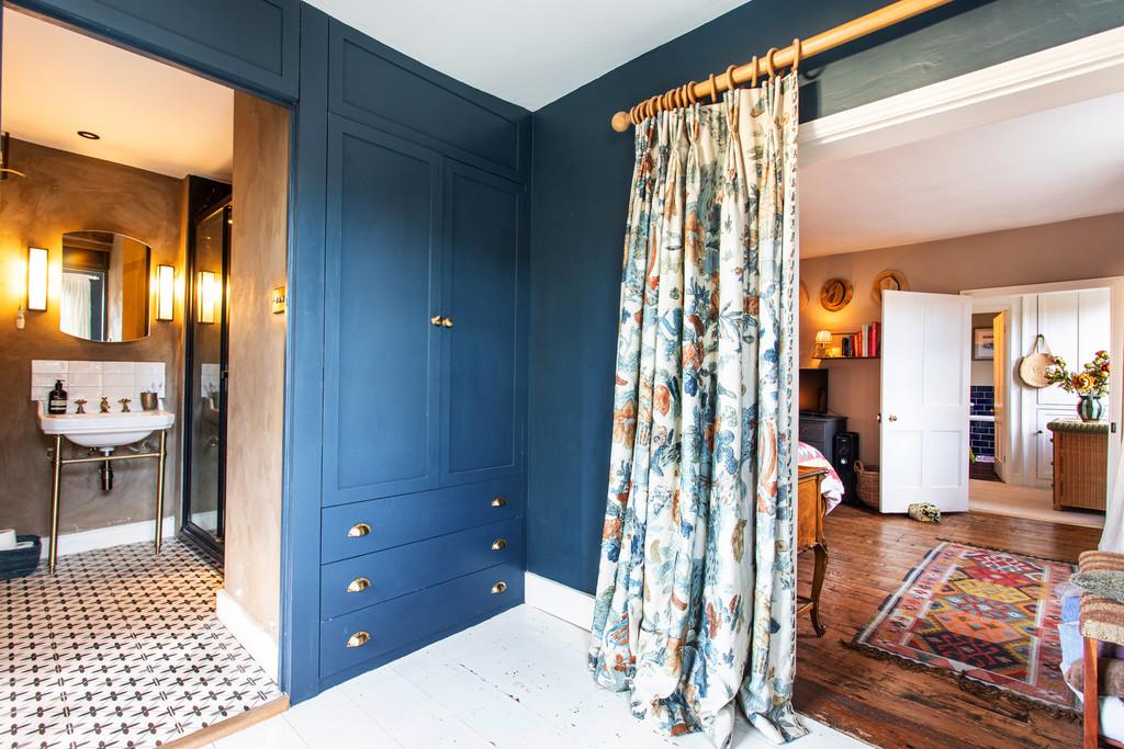 17 2 Alfred St 026