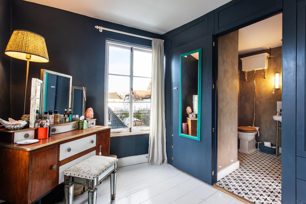18 2 Alfred St 027