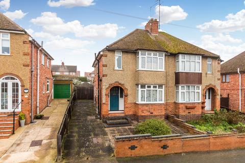 3 bedroom semi-detached house for sale, St. Margarets Avenue, Rushden NN10