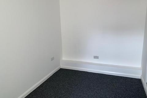 Studio to rent, Dyer Road, SOUTHAMPTON SO15