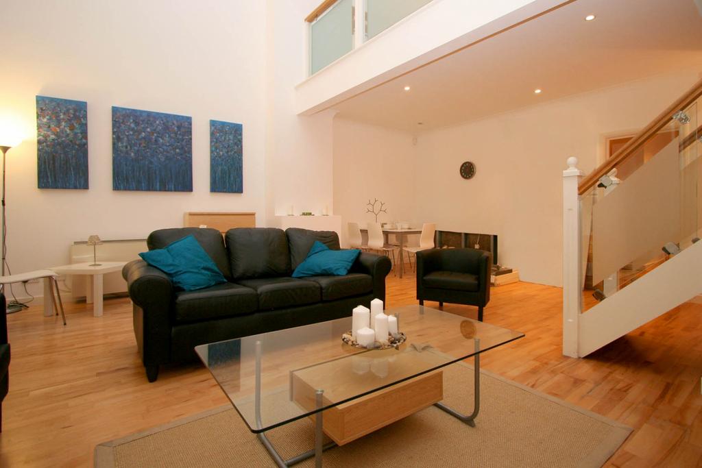 3 bedroom duplex apartment