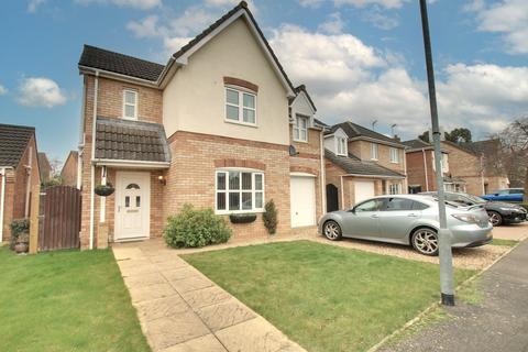 4 bedroom detached house for sale, Hunters Close, Chatteris