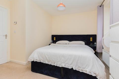 6 Chimney Crescent, Irthlingborough, Wellingborough, NN9 5WF