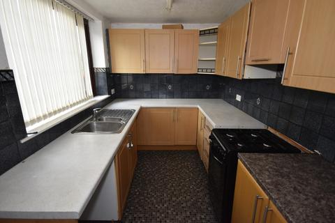 3 bedroom end of terrace house to rent, Rooley Moor Road, Meanwood OL12