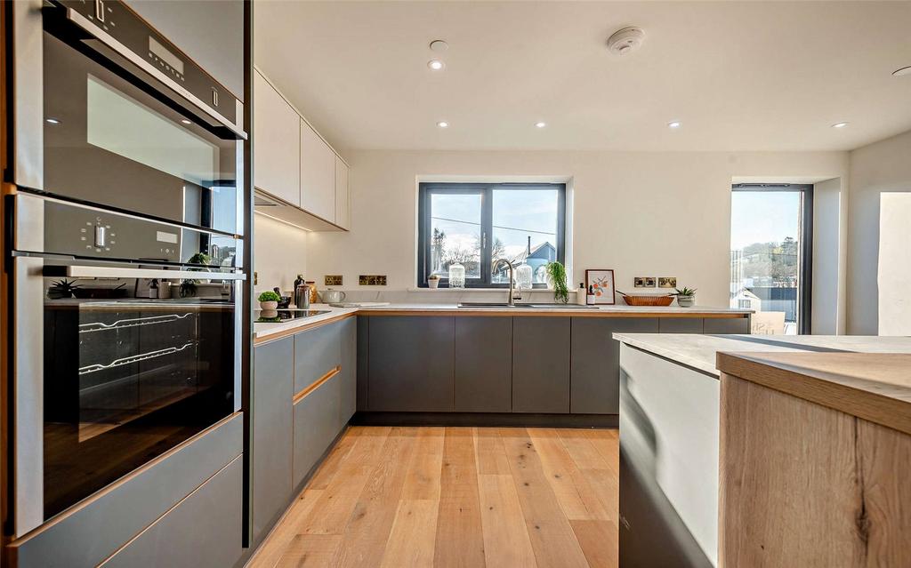 Longshore Showhome