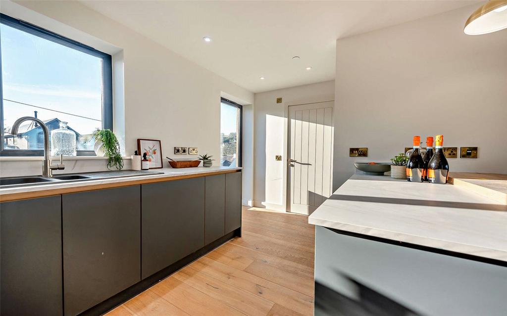 Longshore Showhome