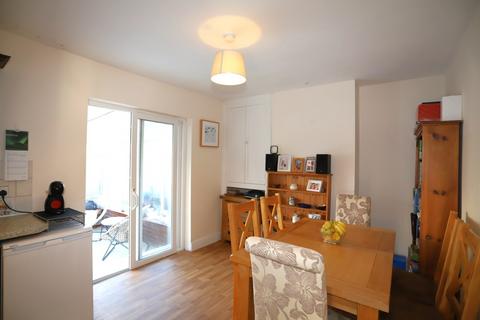 12 Cedar Road, Paignton, TQ3 2DD