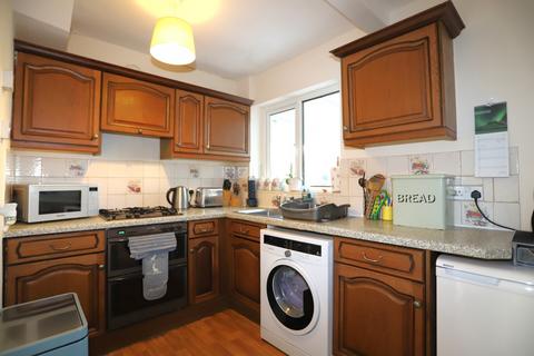 12 Cedar Road, Paignton, TQ3 2DD
