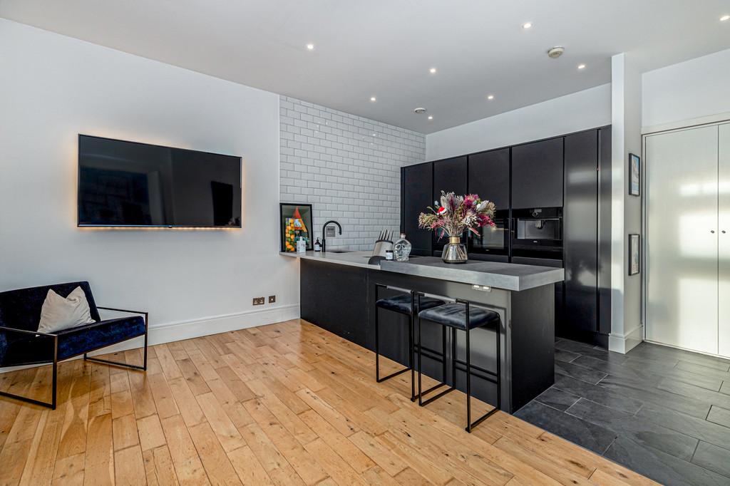 Flat22 Shaw House-1-5