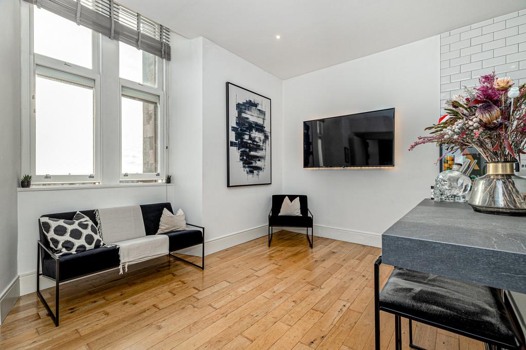 Flat22 Shaw House-1-8