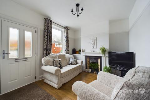 2 bedroom terraced house for sale, Woods Lane, Stapenhill