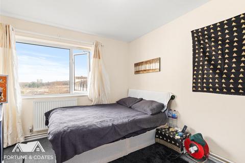 2 bedroom maisonette for sale, Spring Hills, Harlow