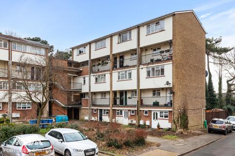 2 bedroom maisonette for sale, Spring Hills, Harlow