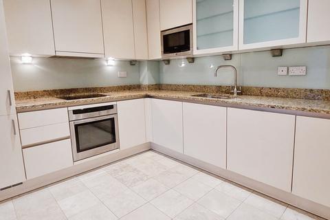 2 bedroom flat to rent, Carlton Place, Whitefield