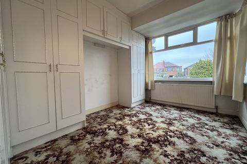 3 bedroom semi-detached house for sale, Hollinwood Avenue, Chadderton, Oldham, OL9