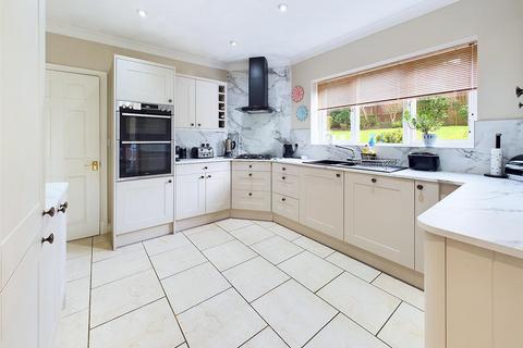 4 bedroom detached house for sale, Oakbank, Robinswood, Gloucester