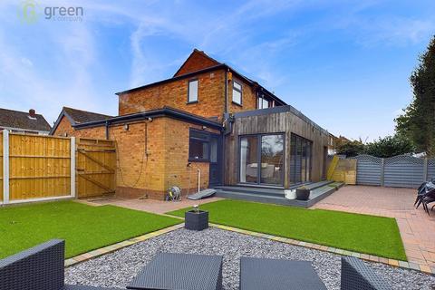 2 Coburn Drive, Sutton Coldfield, B75 5NT