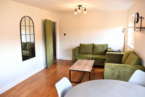 3 bedroom apartment to rent, Whiteoak Road, Fallowfield, Manchester