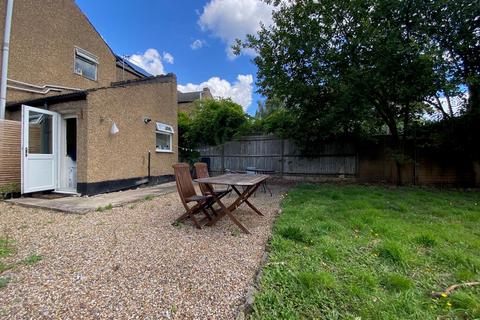 1 bedroom flat to rent, 10 Robinson Road, Colliers Wood SW17