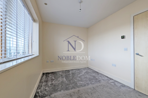 2 bedroom flat for sale, Hounslow, TW3