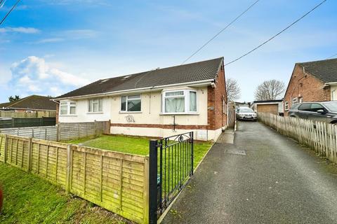 2 bedroom semi-detached bungalow to rent, Purewell, Puriton