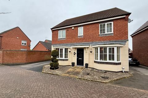 4 bedroom detached house for sale, Moulton Road, Hamilton, LE5