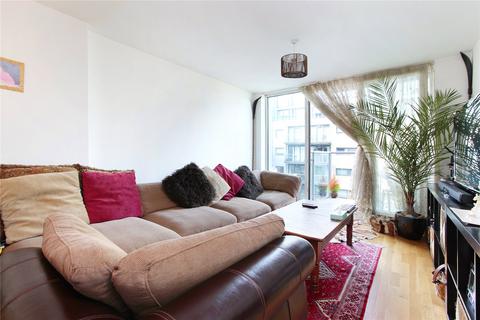 1 bedroom flat for sale, Queenstown Road, London