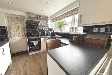11 Berwick Road, Buxton, SK17 9PD