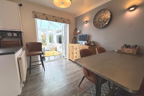 11 Berwick Road, Buxton, SK17 9PD