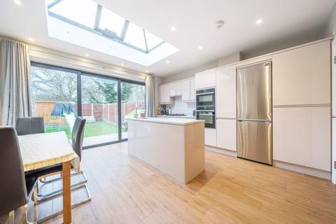 3 bedroom terraced house for sale, Sparrows Lane, London SE9