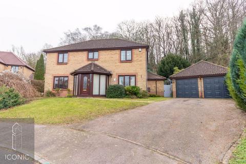 4 bedroom detached house for sale, Hinshalwood Way, Old Costessey, Norwich