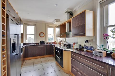 2 bedroom penthouse for sale, Molyneux Park Road, Tunbridge Wells TN4