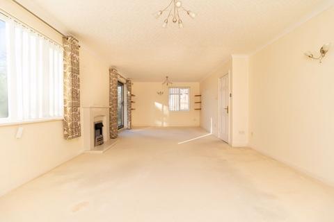 3 bedroom apartment for sale, Landscape Road, Warlingham