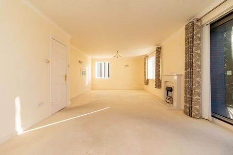 3 bedroom apartment for sale, Landscape Road, Warlingham