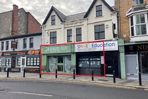 Shop to rent, 38-40 Nolton Street, Bridgend